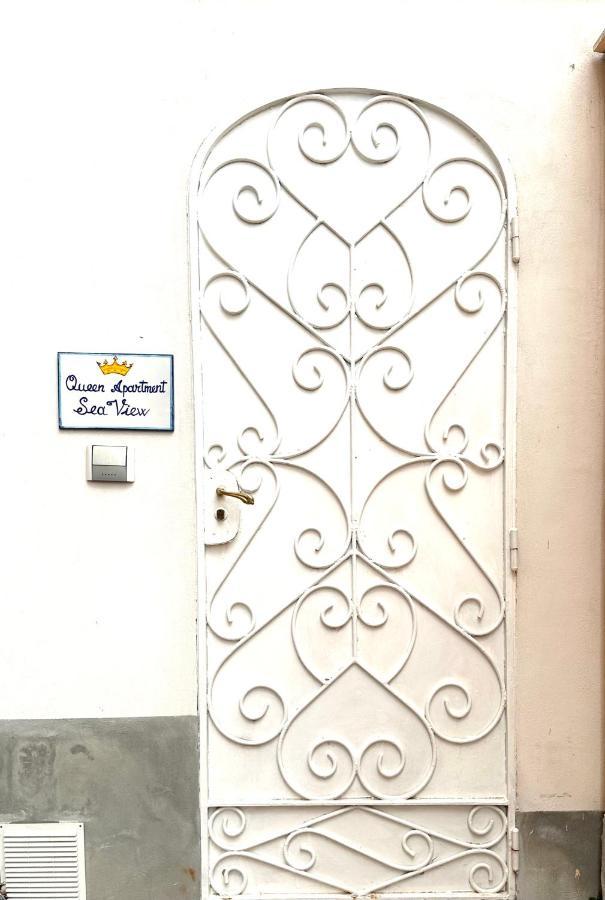 Queen View Apartment - No Kitchen Positano Exterior foto